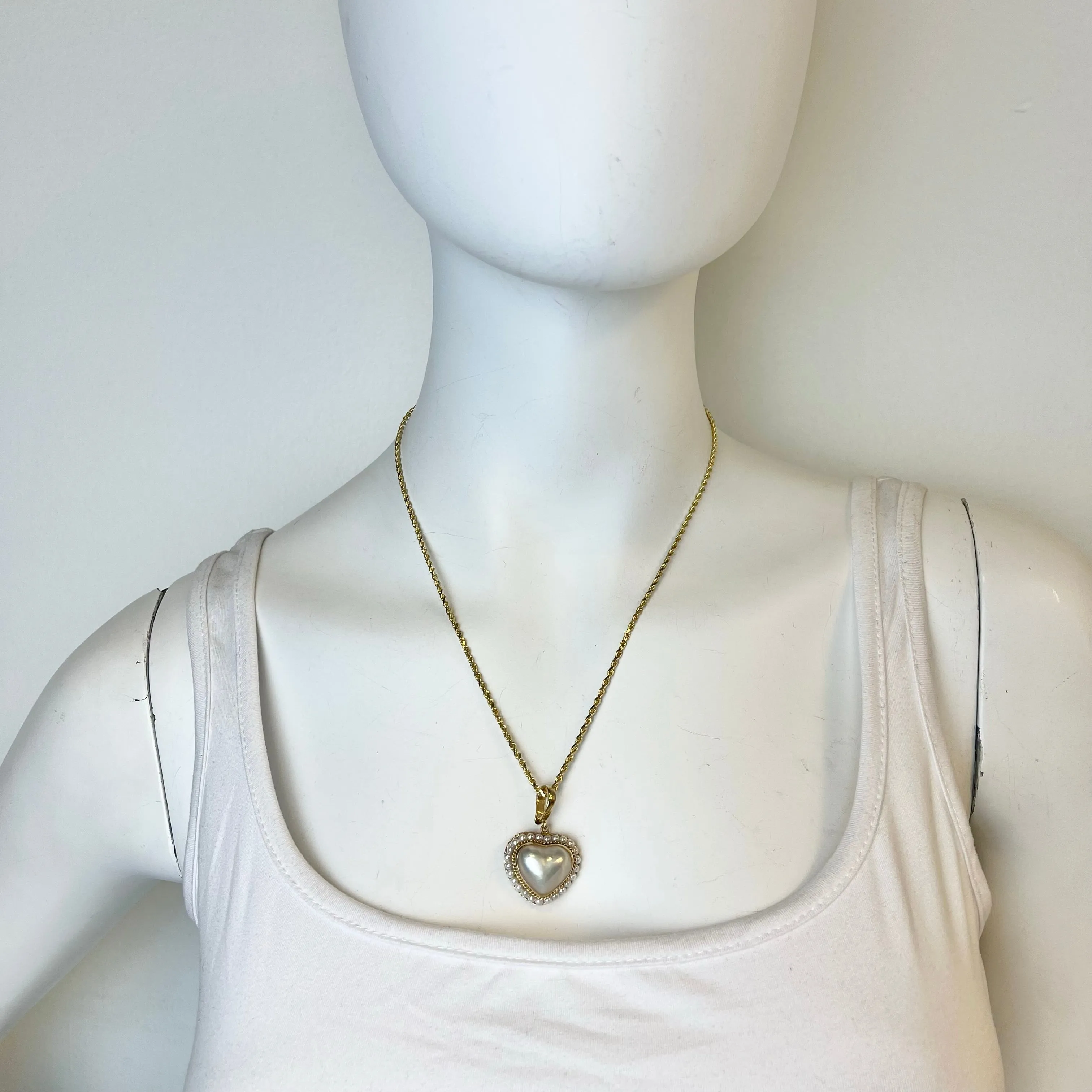14K Twisted Chain Necklace with Pearl Heart Pendant