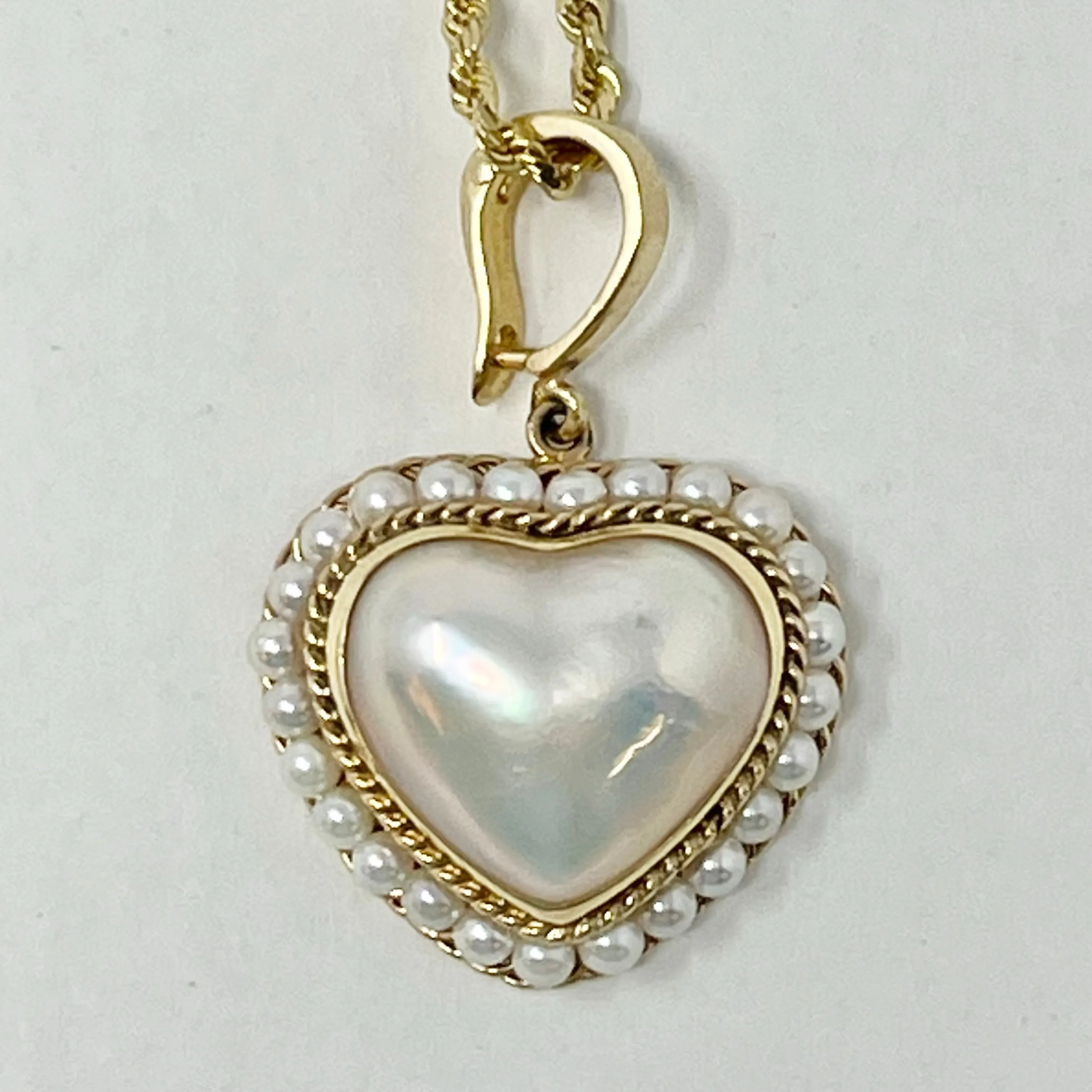 14K Twisted Chain Necklace with Pearl Heart Pendant