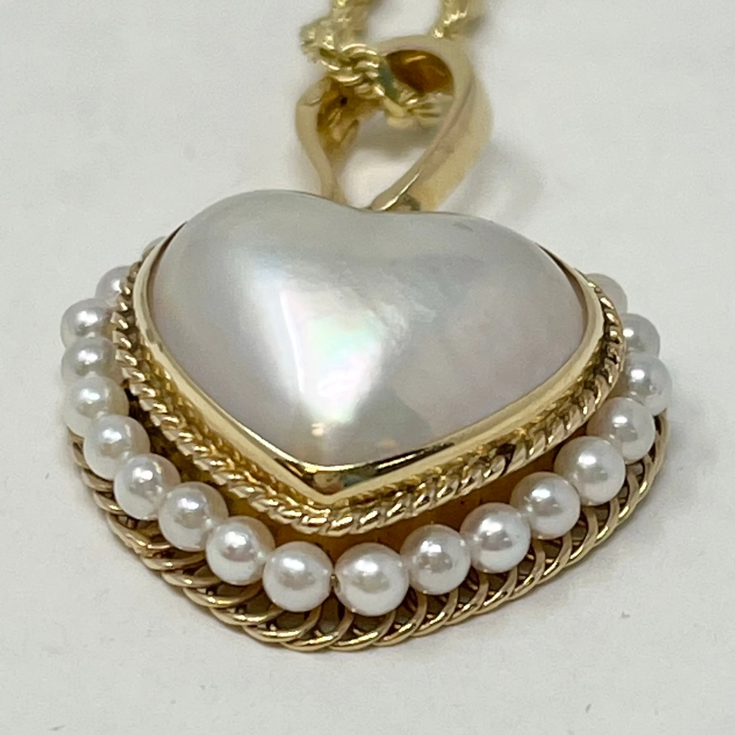 14K Twisted Chain Necklace with Pearl Heart Pendant