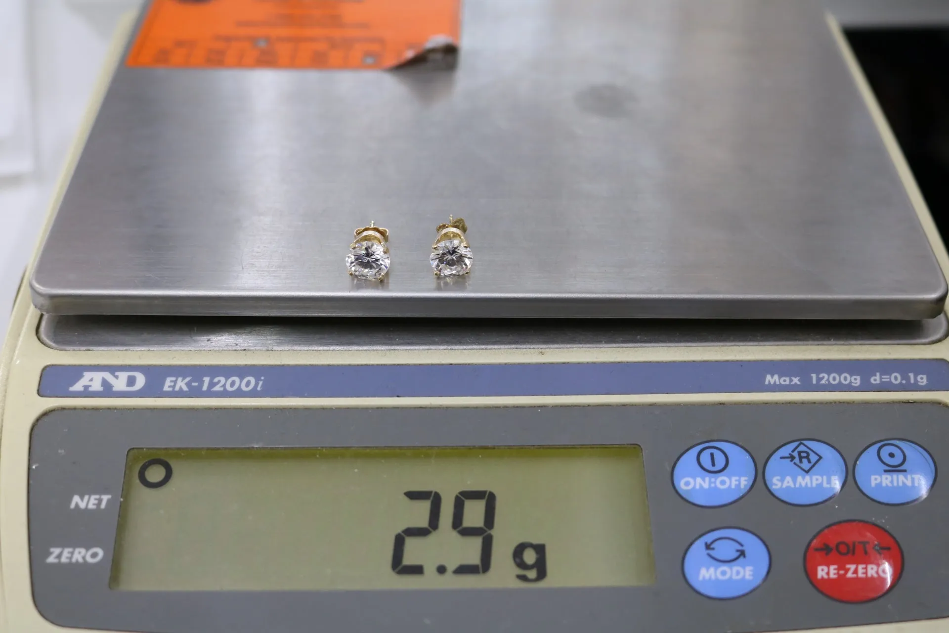 14K Yellow Gold Stud Earrings (2.9 Grams)