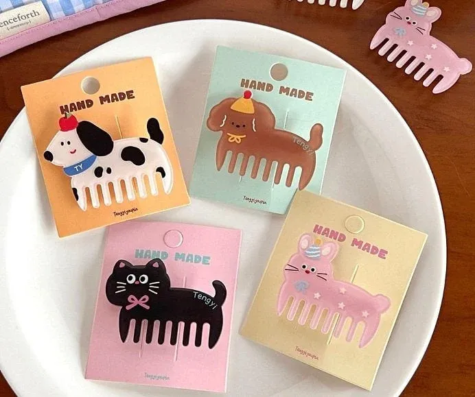 Brush Hairpin | Black Cat