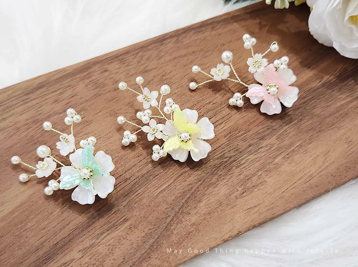 Butterfly on Flower Brooch (3 Colors)