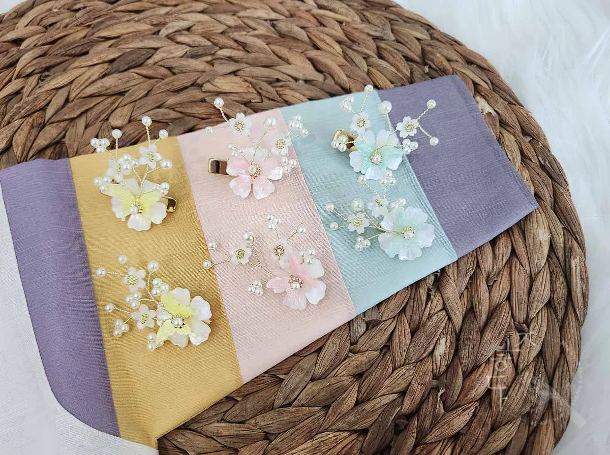 Butterfly on Flower Brooch (3 Colors)