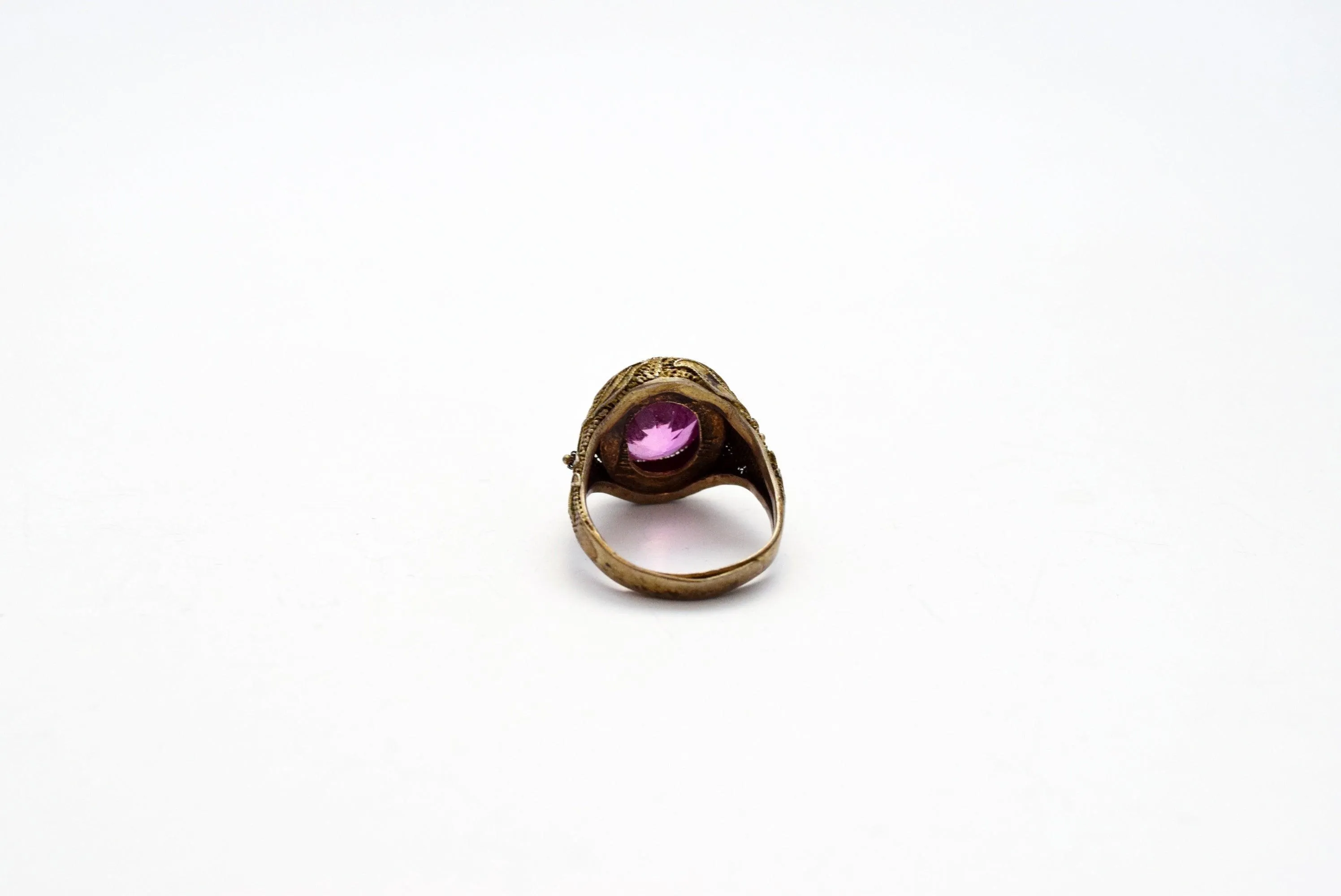Chinese Export Ring with Purple Oval Cabochon