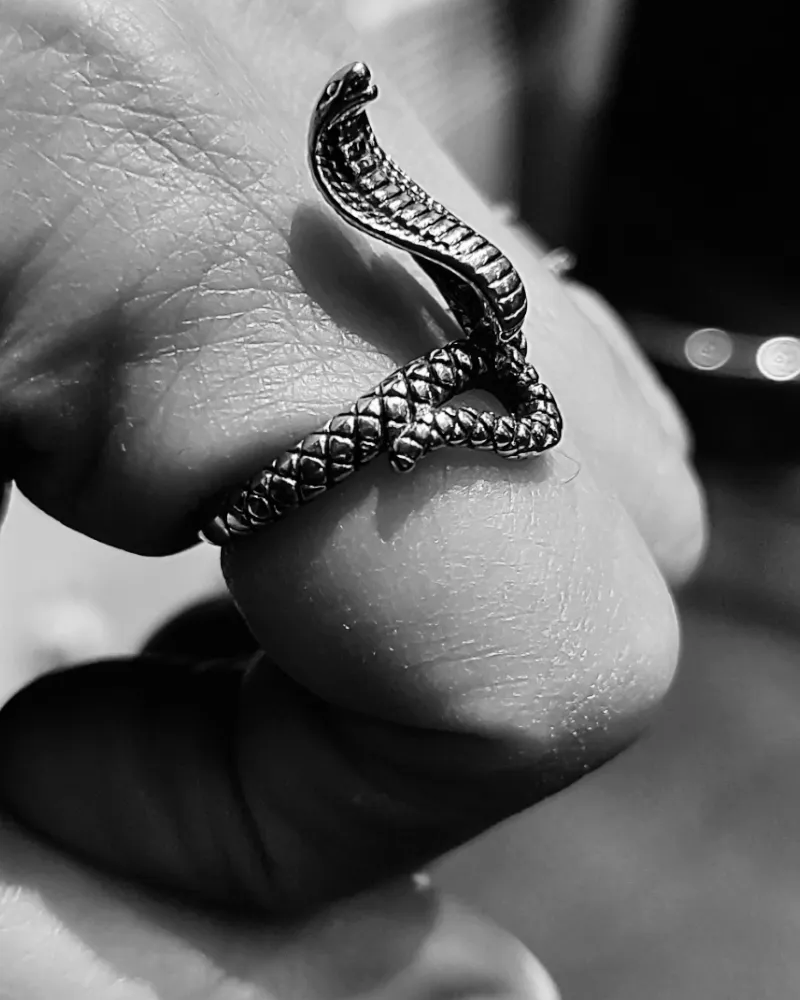 COBRA RING