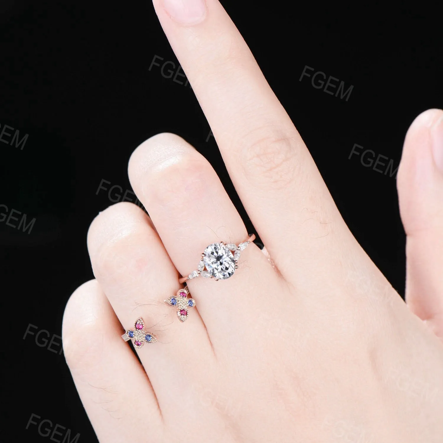 Dainty Butterfly Moissanite Engagement Ring Set 1.5CT Oval Moissanite Bridal Ring 14K Gold Wedding Ring Unique Sapphire Ruby Stacking Ring