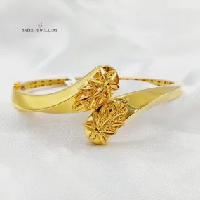 Deluxe Leaf Bangle Bracelet