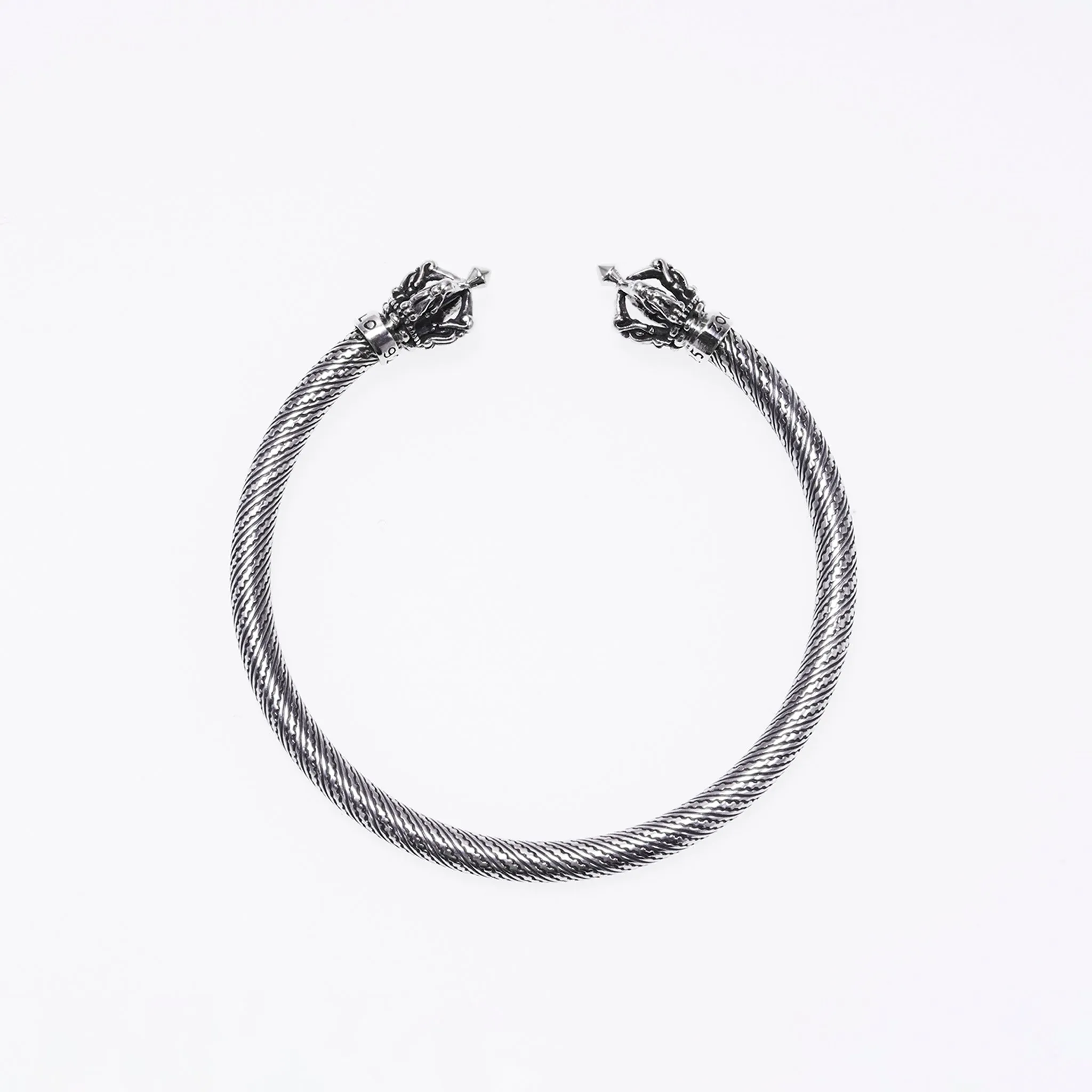 Dorje Twist Bangle : (S)