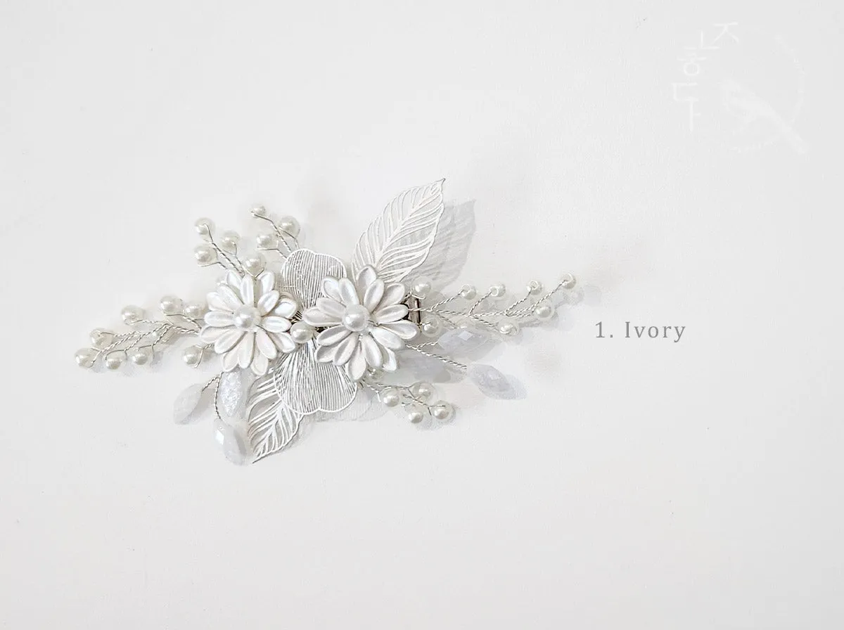 Double Chrysanthemum Hair Pin (3 Colors)