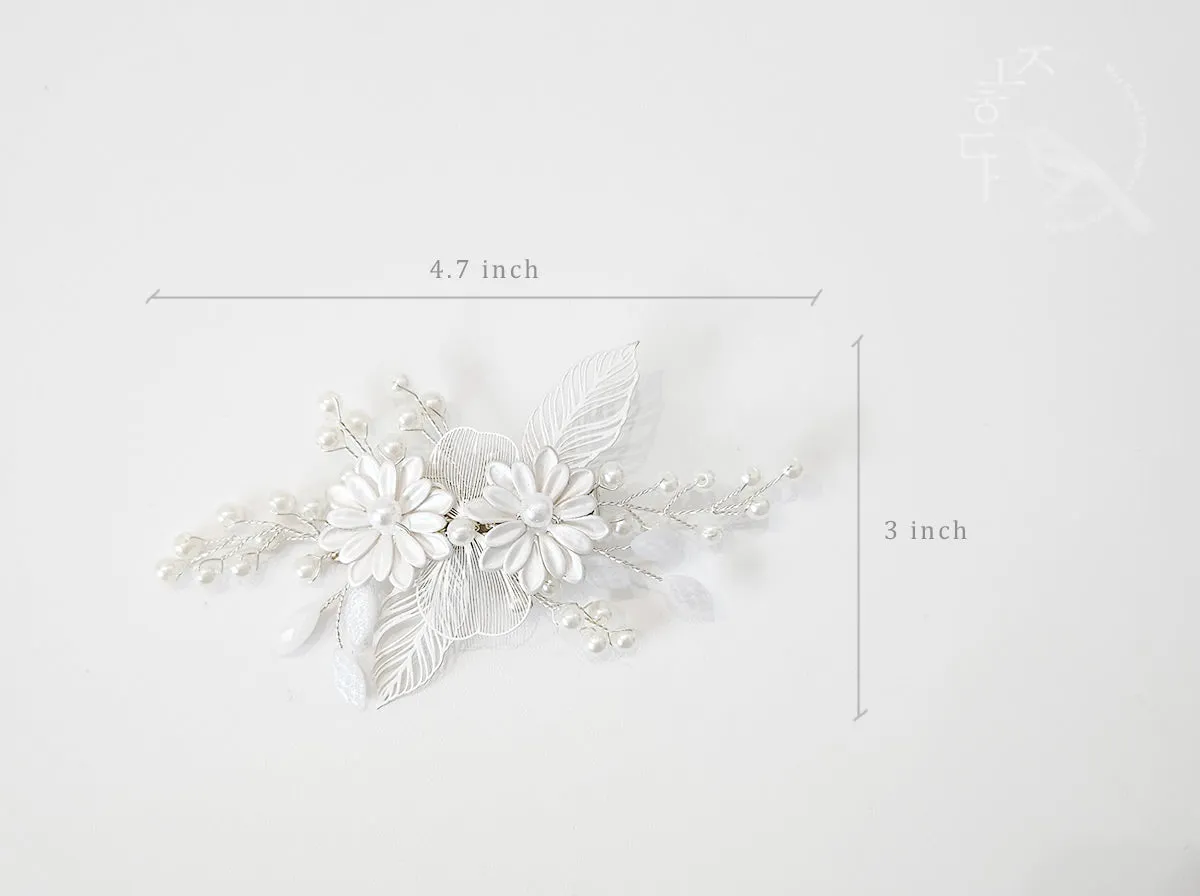 Double Chrysanthemum Hair Pin (3 Colors)
