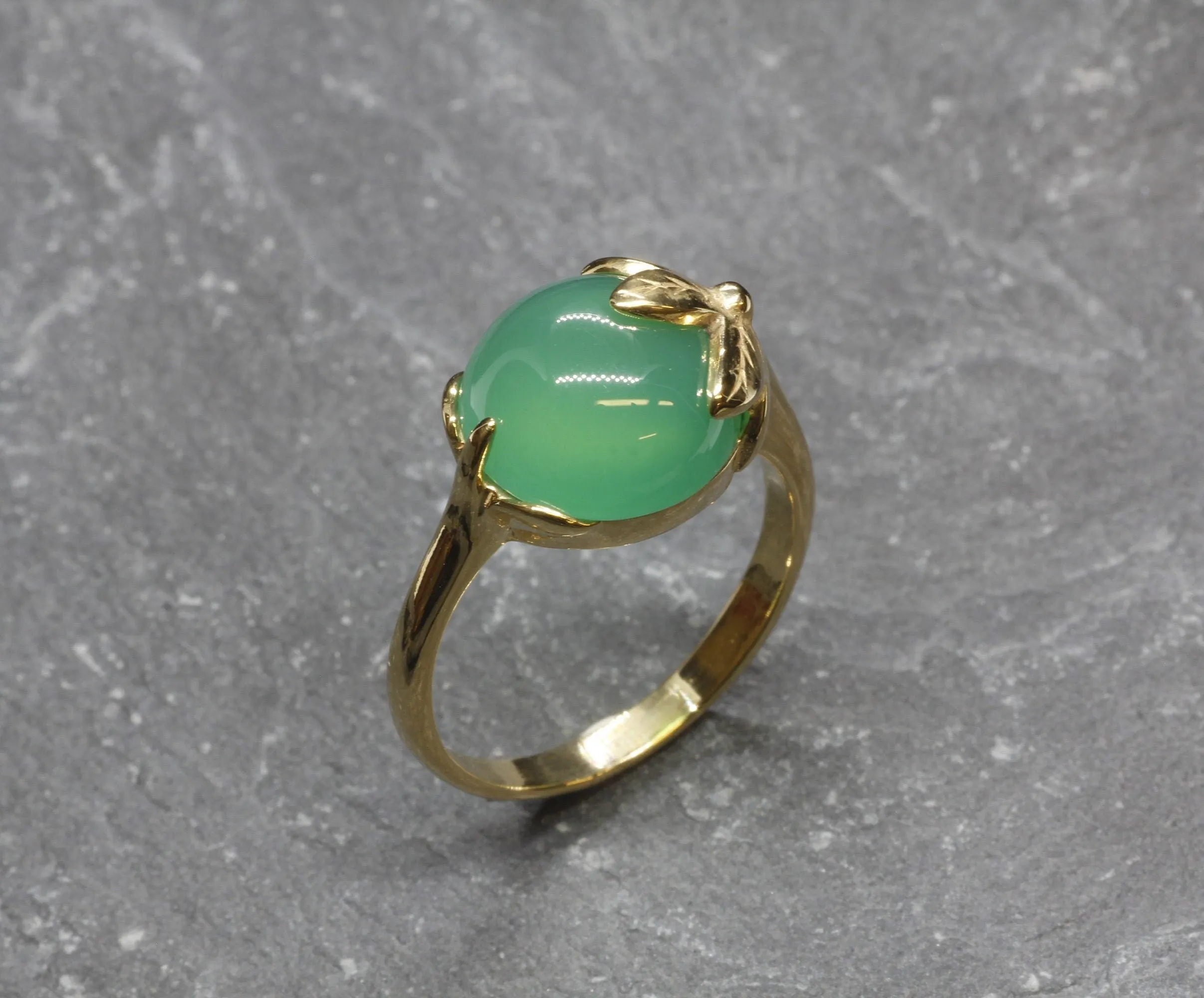 Emerald Gold Ring - Leaf Ring, May Birthstone Ring, Vintage Leaf Ring