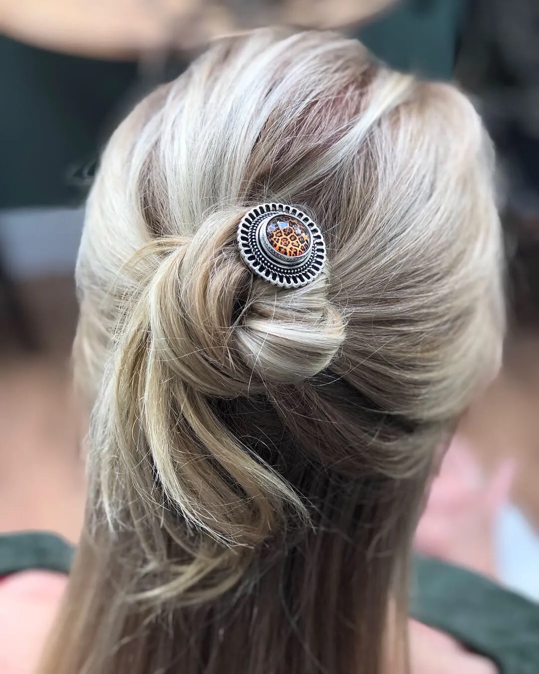 Hairpin Round- HAIRACCESSOIRE - incl. 3 gratis buttons naar keuze