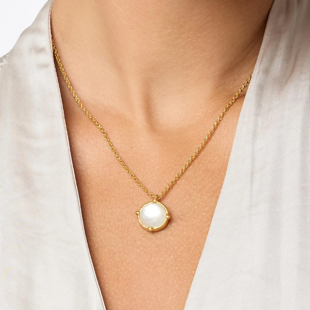 Honeybee Solitaire Necklace - Iridescent London Blue