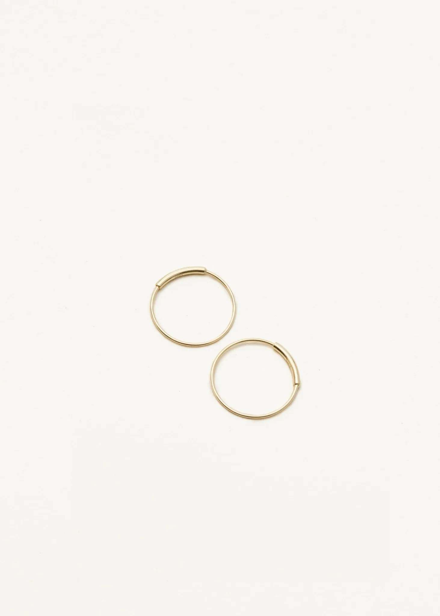 Hoop Earrings in 14k Gold