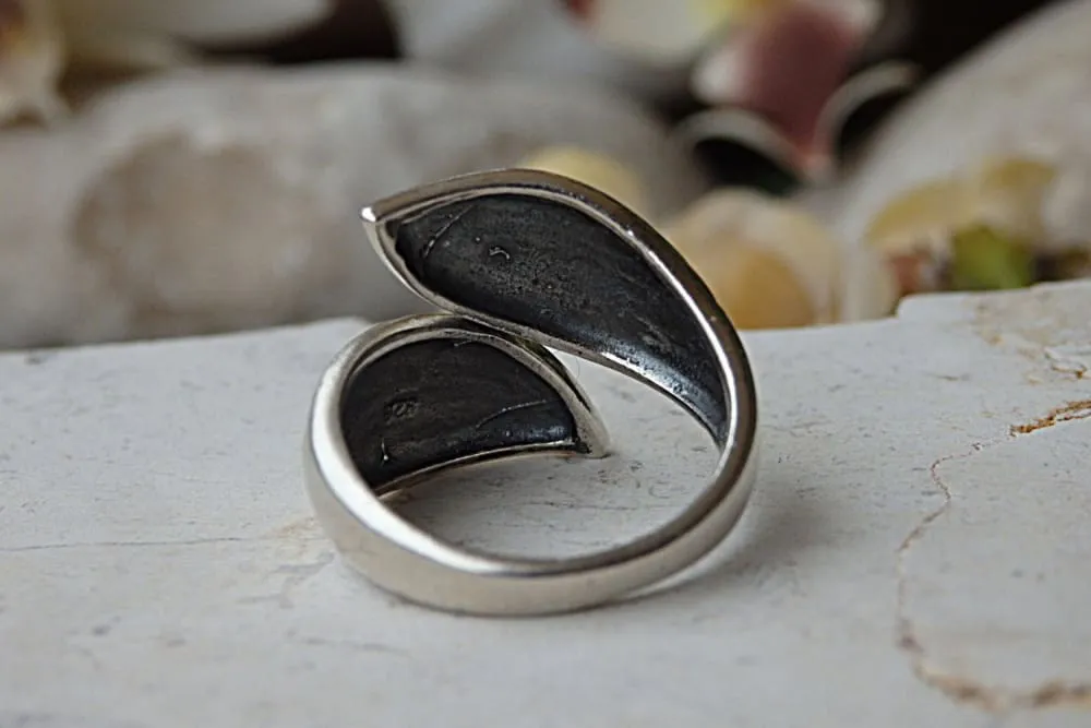 Leaf leaves ring