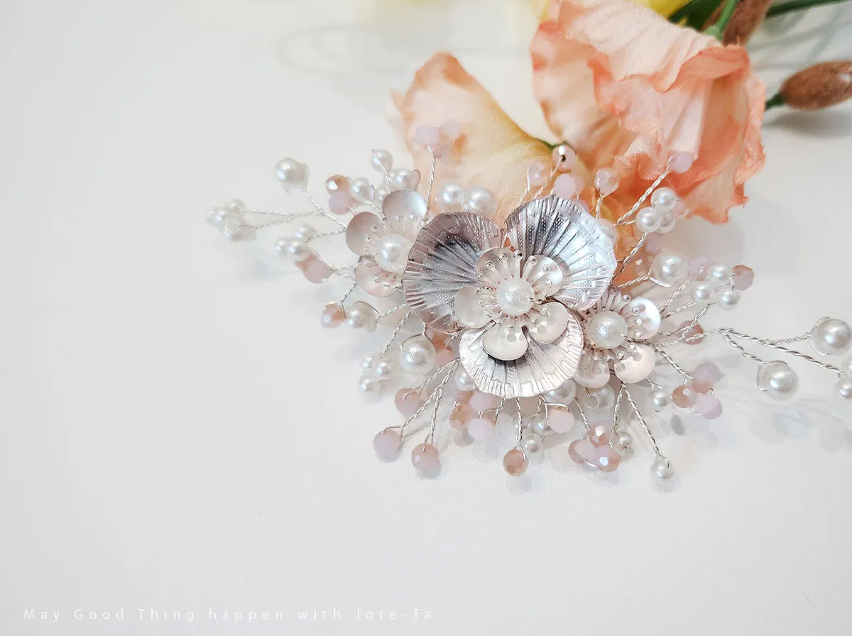 Metal Flower with Pearl Hair Pin (2 Colors)