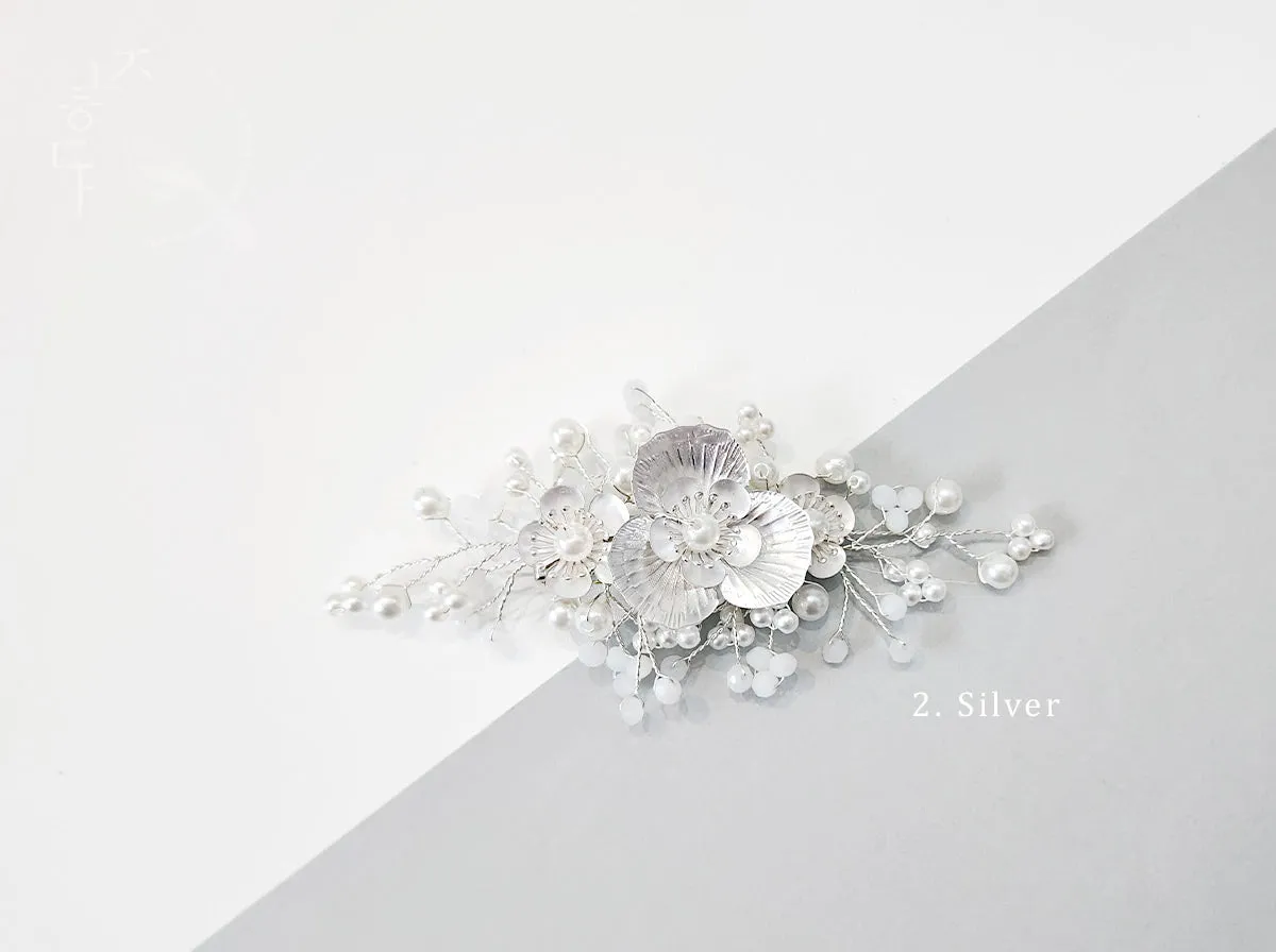Metal Flower with Pearl Hair Pin (2 Colors)