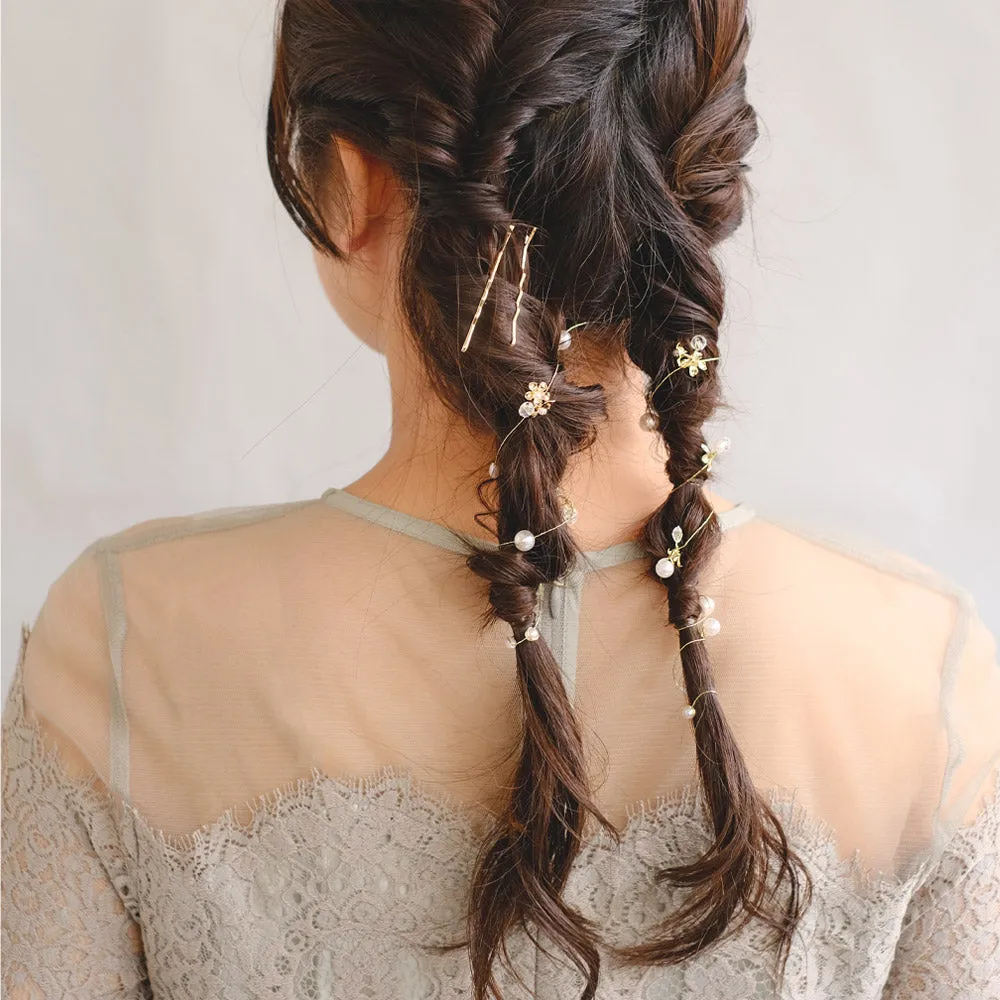 Pearl and Blossom Hair Vine