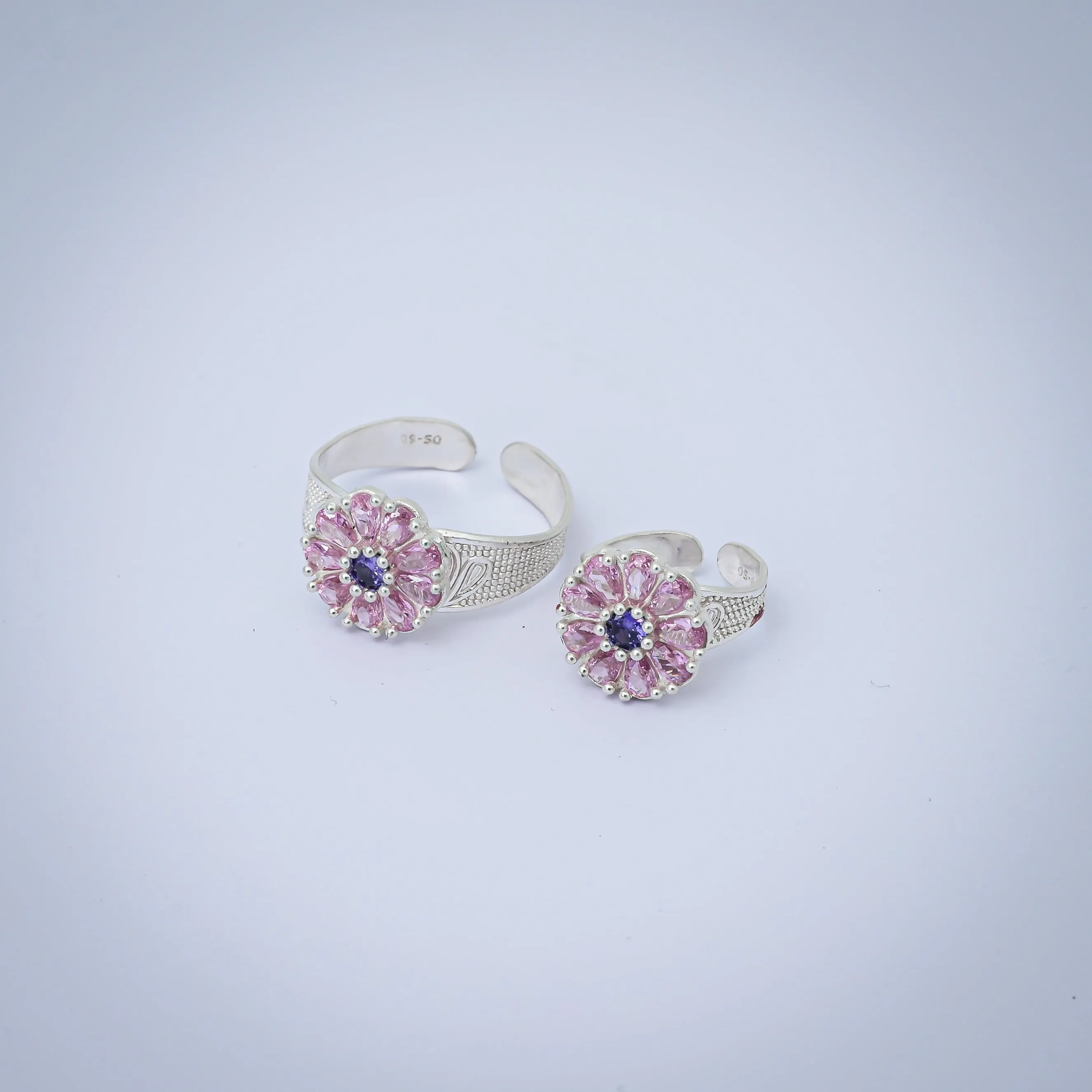 Pink Stone Flower Design Silver Toe Ring (4 pieces)