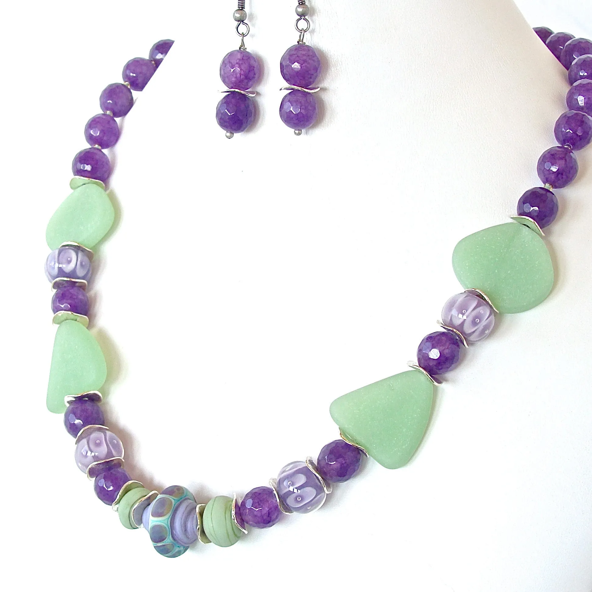 Pionus: Colorful Beaded Necklace Set