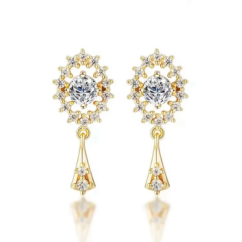 Round Stud Earrings With Moissanite HELON