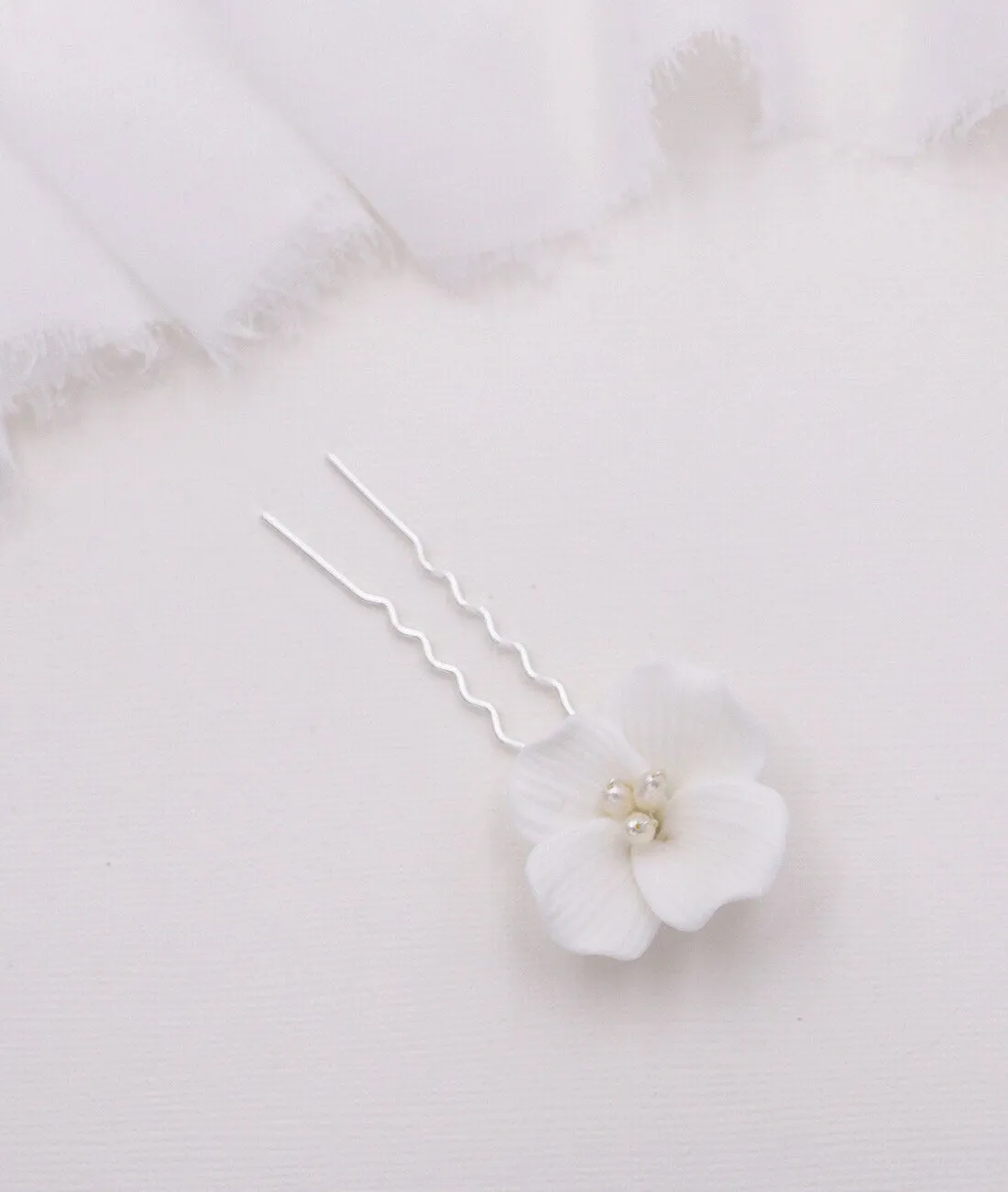 Sadie Porcelain Flower Hairpin Set of 2