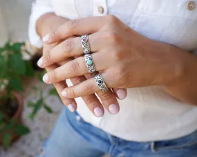 Silver Floral-Pattern Engraved Band Ring