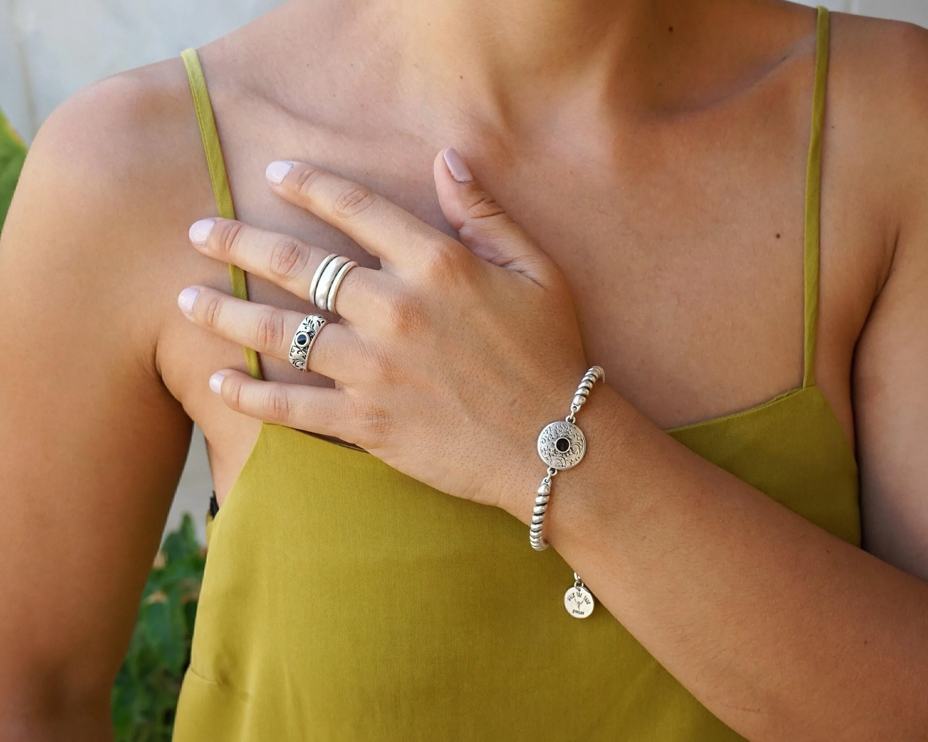 Silver Floral-Pattern Engraved Band Ring