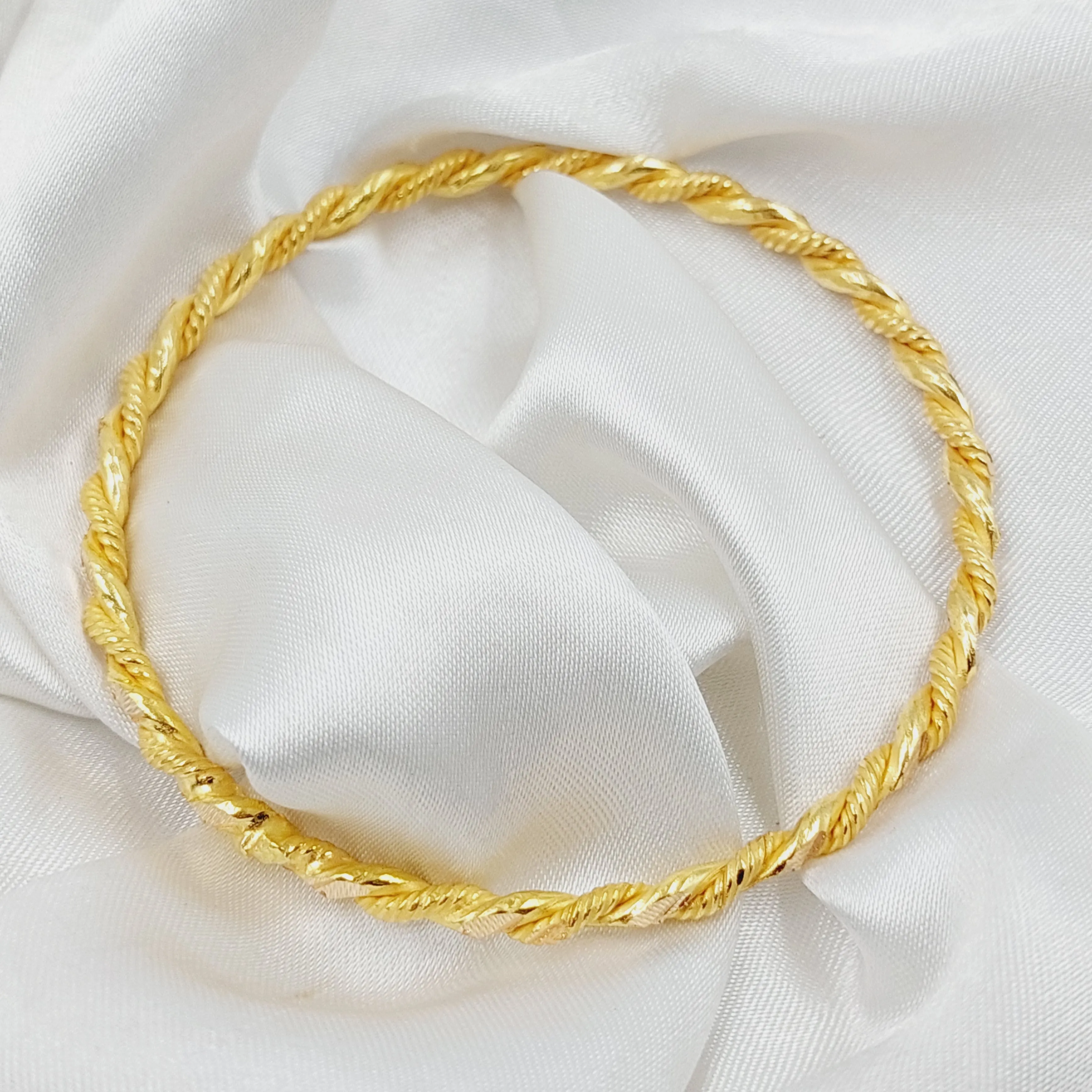Solid Twisted Bangle