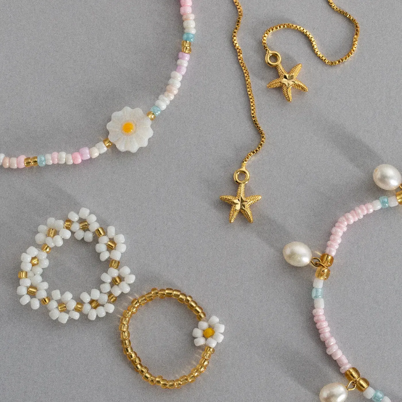 Tove - Daisy Flower Pastel Bead Bracelet
