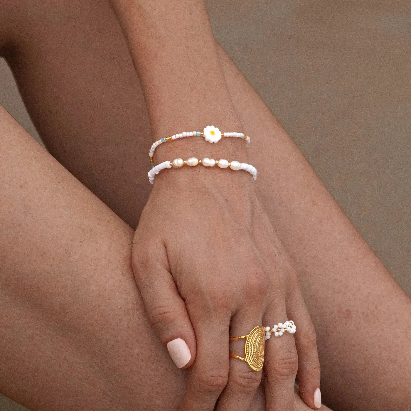 Tove - Daisy Flower Pastel Bead Bracelet